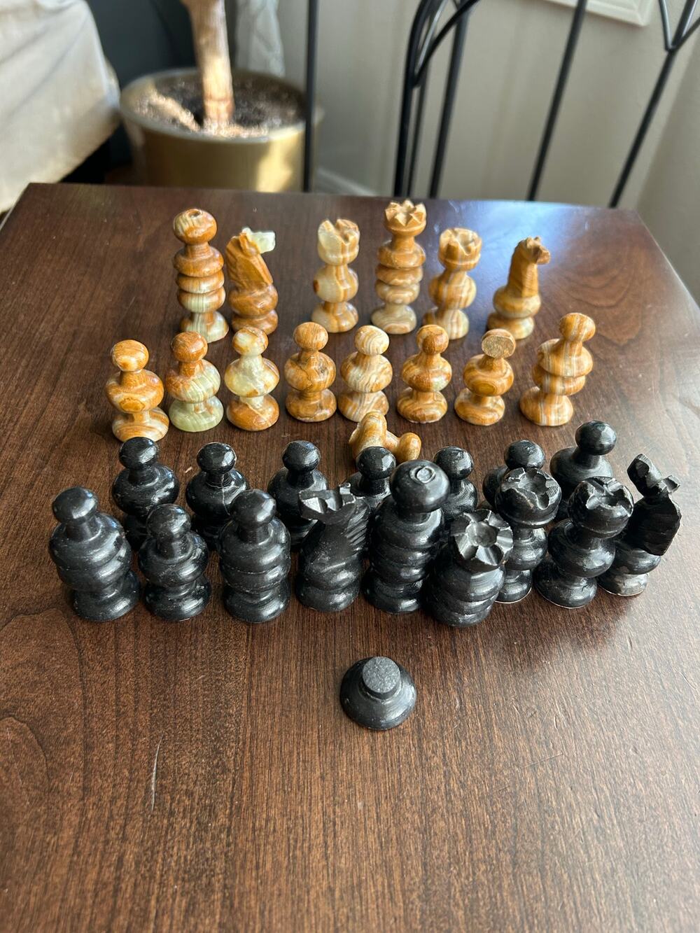 ONYX CHESS SET MADE IN HECHO MEXICO 31 PIECES replacement read